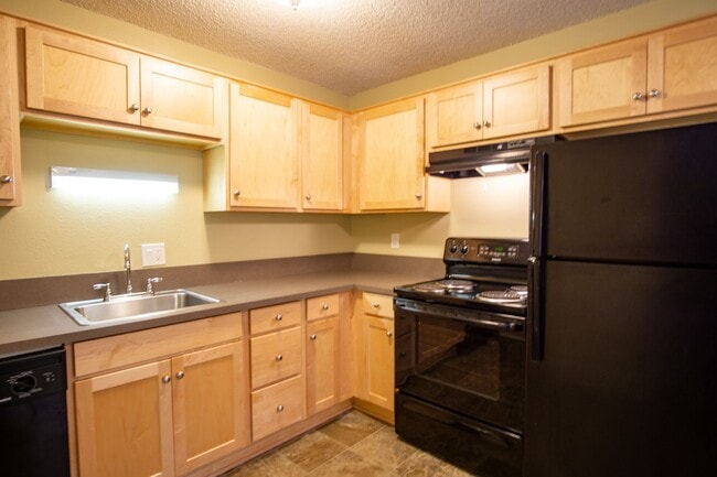 Photo - Garden Level 2 Bedroom in Trendy Buckman Neighborhood! Unit 1547