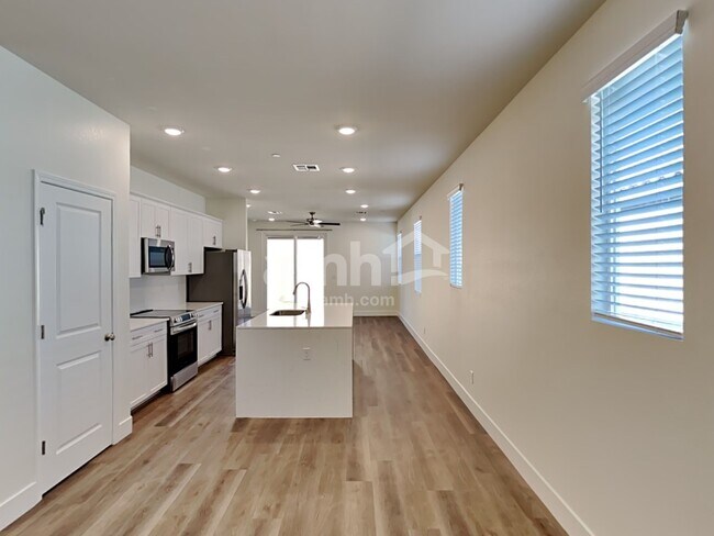 Photo - 521 Sacred Lotus Pl House