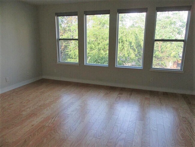 Photo - 1900 Mason St Unit D