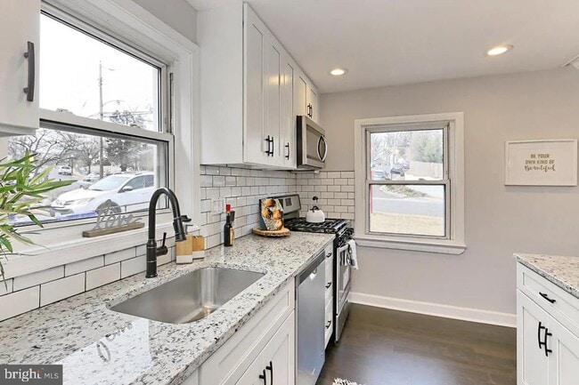 Photo - 5016 11th St S