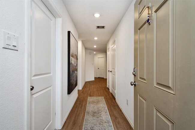 Photo - 27023 Breakaway Ln