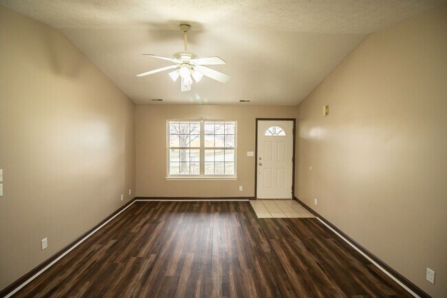 Photo - 2225 Bridgewater Cir Unit 2225 Bridgewater Circle Apt A
