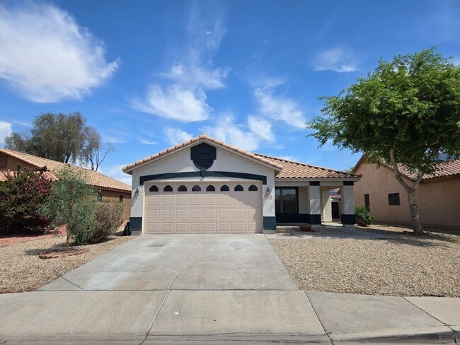 3 bed, 2 bath in Surprise - 3 bed, 2 bath in Surprise Casa