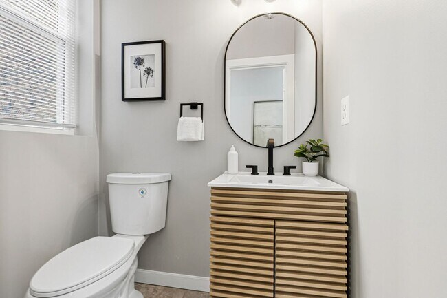 Photo - 2906 Clifton Ave