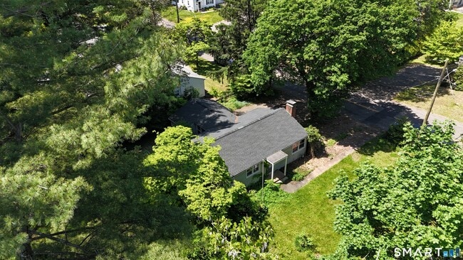 Building Photo - 95 Riverside Dr