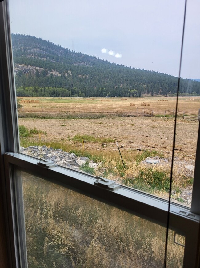 Photo - 31 Keenans Wy Unit 1