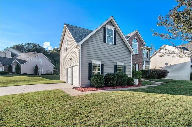 Photo - 395 Sugarberry Ln