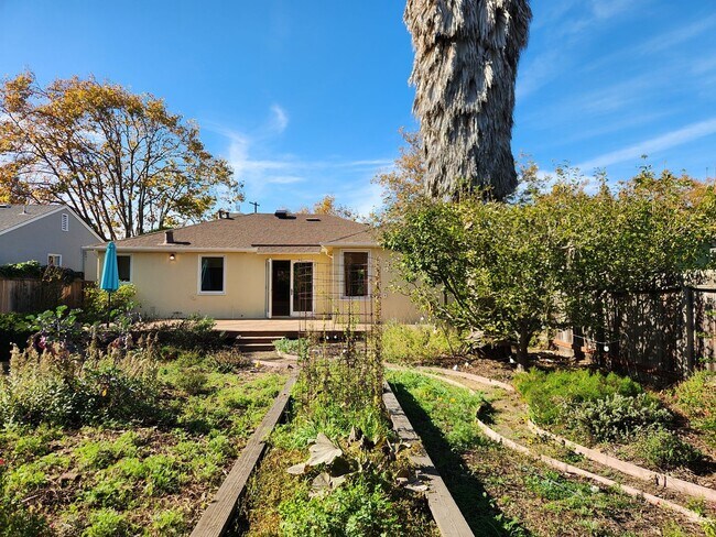 Photo - Two bedroom house in Redwood City