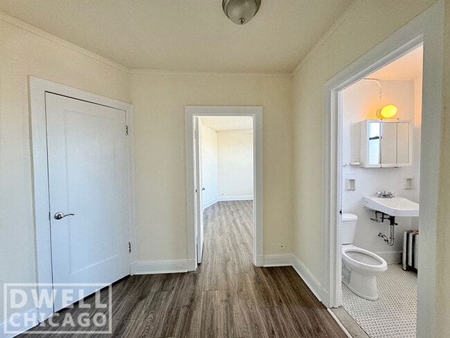 Photo - 2777 N Milwaukee Ave Unidad 1