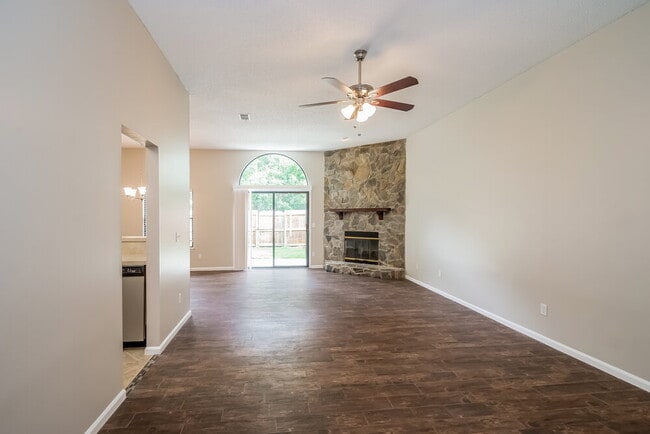 Photo - 11001 Beckley Pl