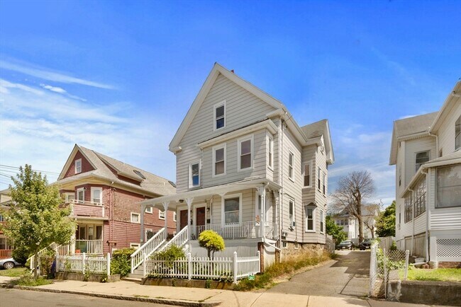 Building Photo - 48 Ashland St Unit 2 Rental