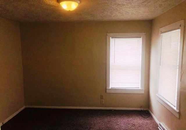 Photo - 706 W Graham St