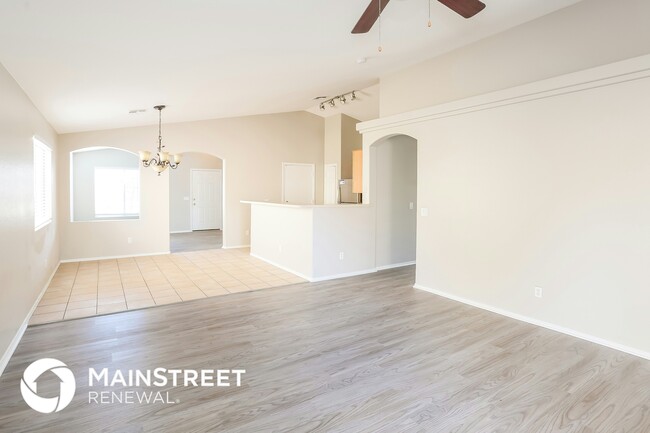 Photo - 9016 W Pinchot Ave