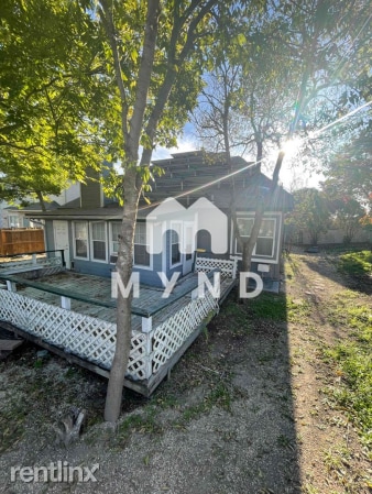 Photo - 4 br, 2.5 bath House - 4830 Fern Lk