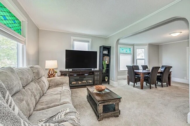 Photo - Stunning 5 Bedroom, 2 Bathroom Home in Minneapolis! Available 3/1/2026-Section 8 Accepted