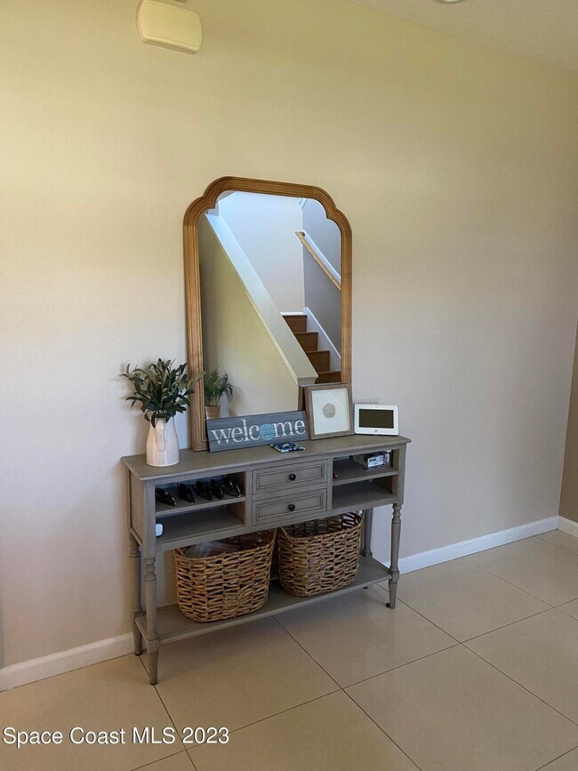 Photo - 1335 Lara Cir