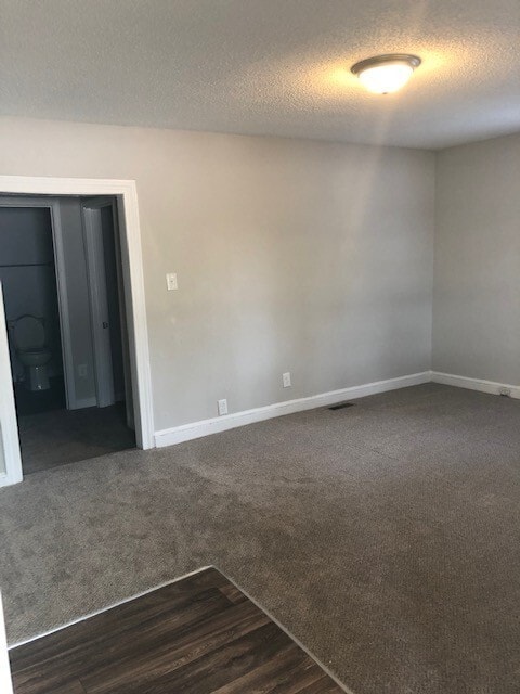 Building Photo - One Bedroom House with a study right off o...