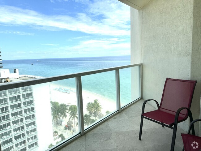 Building Photo - 16699 Collins Ave Unit 1504 Rental