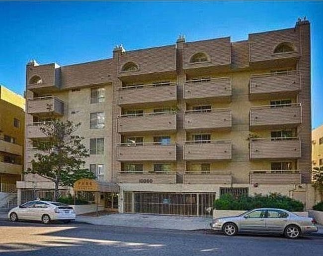 Building Photo - 10960 Ashton Ave Unit 102