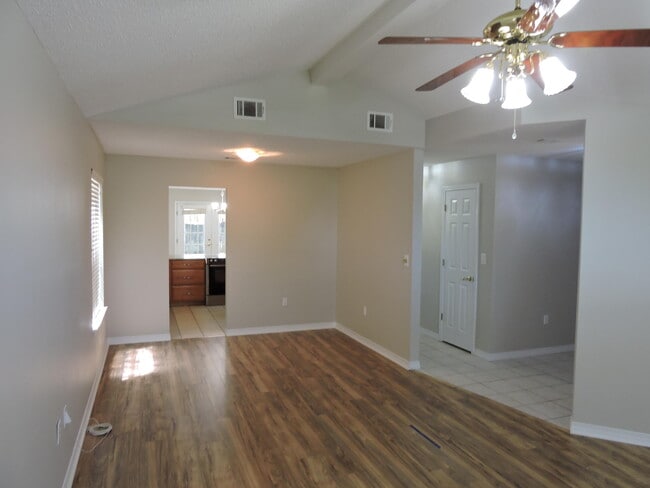 Photo - 2800 Wilson Ln