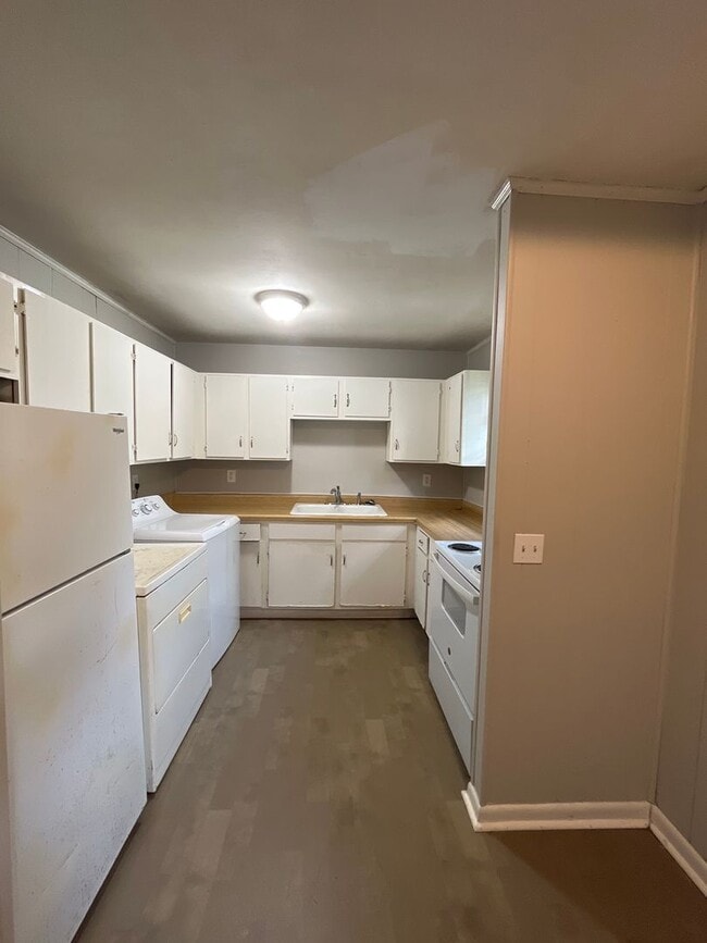 Photo - 2 Bedroom/1 Bath Duplex at 421 Cedar Valley Dr. Convenient to Nolensville Pike, shops and restaur...