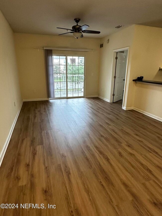 Photo - 4920 Key Lime Dr Unit 205