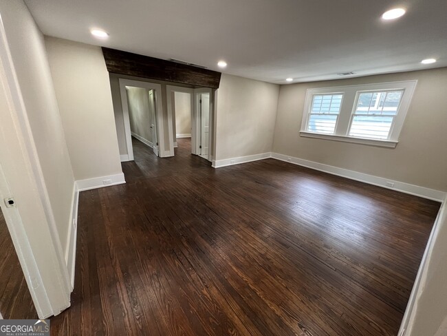 Photo - 129 Whitefoord Ave NE