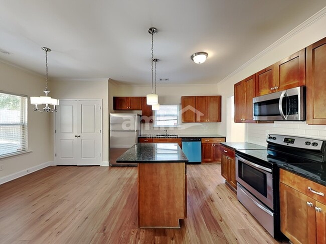 Photo - 2393 Folsom St