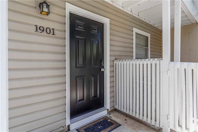 1901 Countryside Pl
