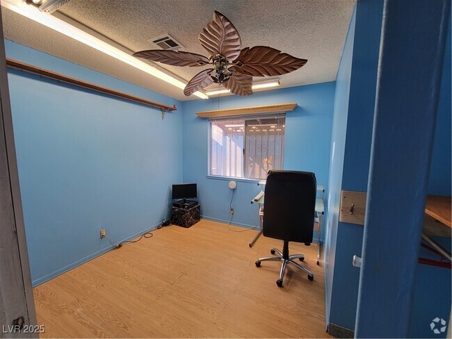 Building Photo - 4723 Desert Vista Rd Rental