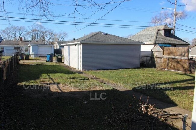 Photo - 6752 Woodmar Ave