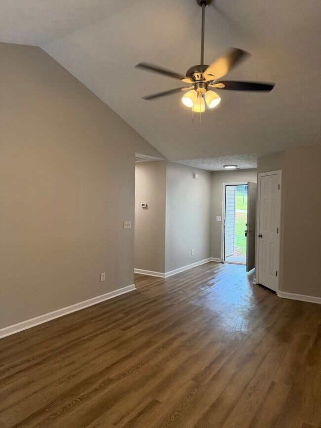 Photo - 3 Bedroom 2 Bathroom Ranch Home