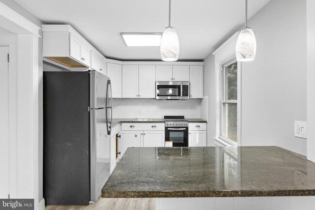 Photo - 818 N Stiles Ave