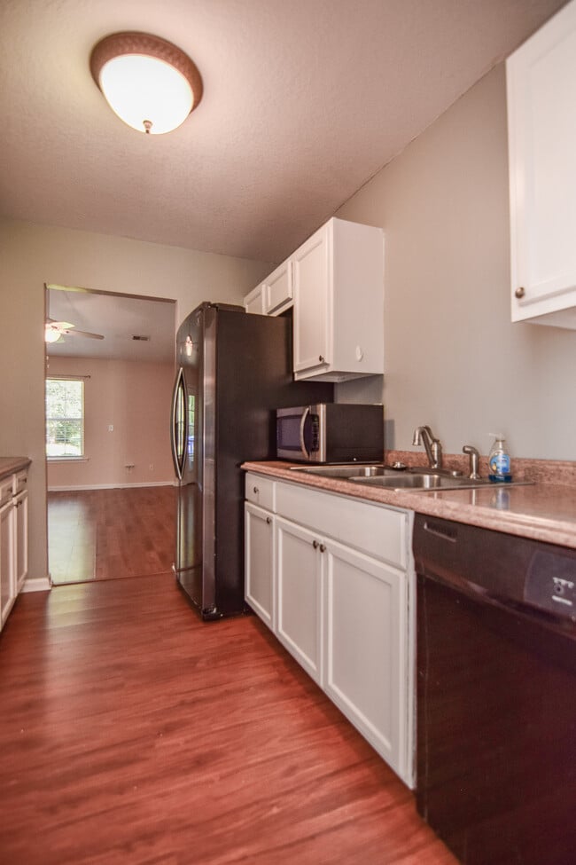 Photo - 7898 Montview Rd