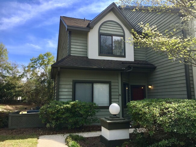 2BD/2.5BA - TOWNHOME IN MT PLEASANT - AVAI... - 2BD/2.5BA - TOWNHOME IN MT PLEASANT - AVAI...