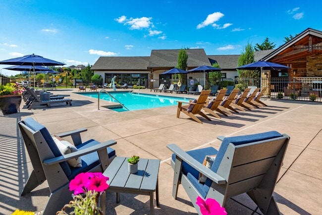 Four Lakes Apartment Homes
