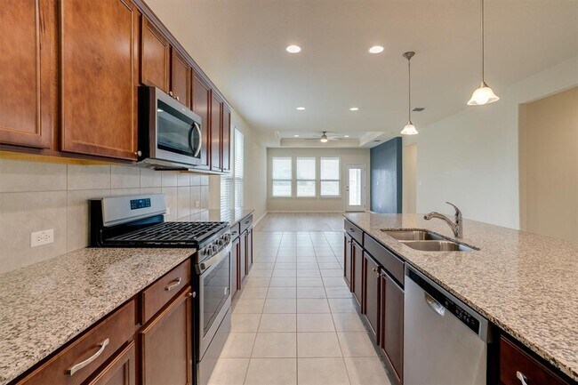 Photo - 138 Duroc Dr