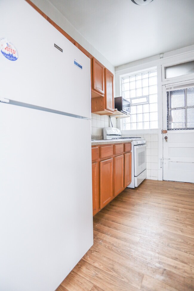 Photo - 4452 N Damen Ave Apartment Unit #B2