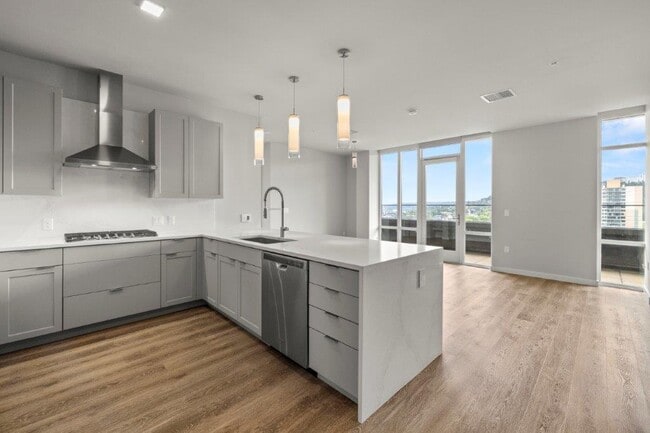 Photo - Portland Astoria