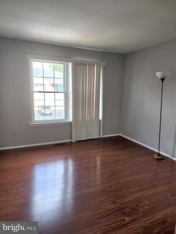 Photo - 182 Scobee Ln