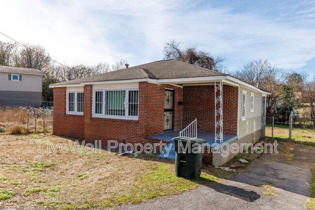 Photo - 408 Miles Ave