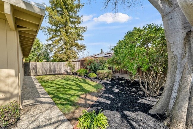 Photo - Affordable 2bed/2bath in South Woodland