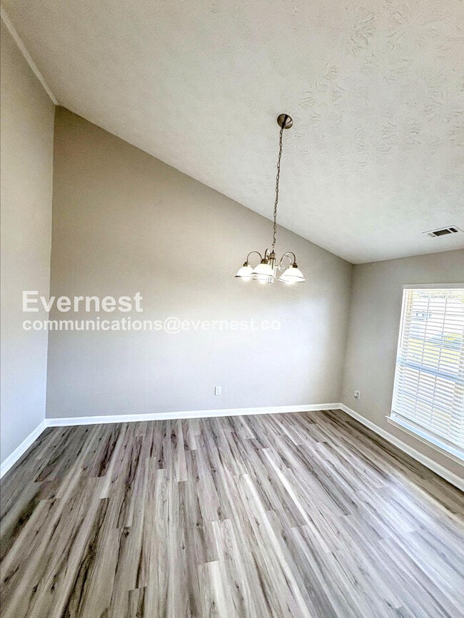 Photo - 7011 Regency Ln