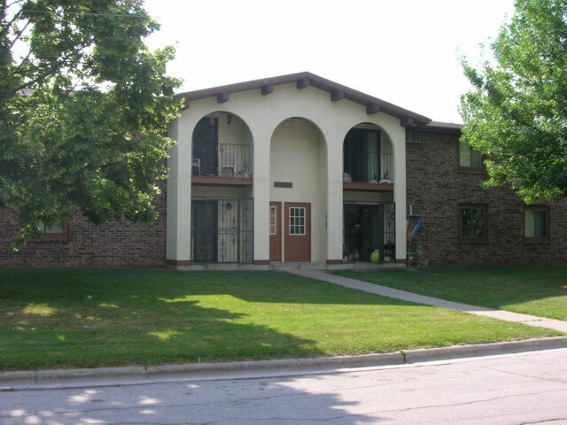 Moraine Court