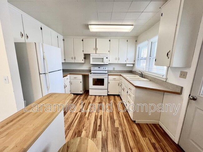 Photo - 1425 Fetterman Dr