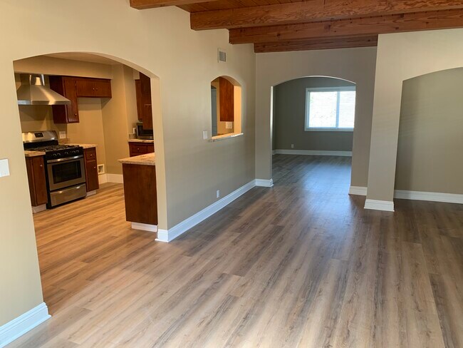 Photo - 207 Mesa Dr Unit A