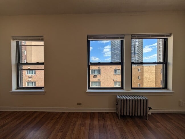 Photo - 5417 N Kenmore Ave Unit 411