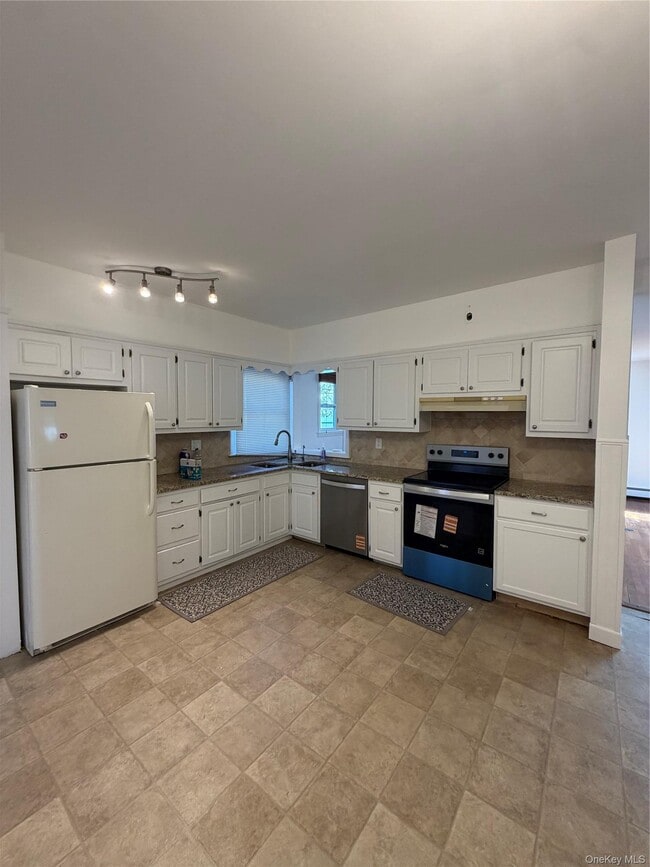Photo - 217 Greeley Ave