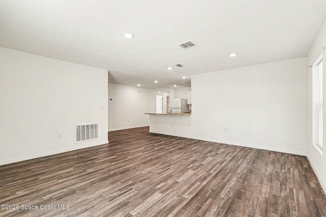 Photo - 711 Darlington Ave SW