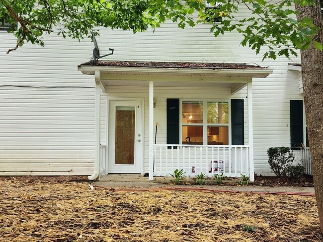 Building Photo - 30 Robinson Cove Rd Unit B